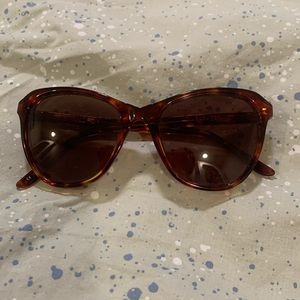 Wildfox Parker sunglasses. Tortoise shell. In excellent condition.